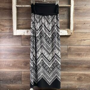 APT 9 Floral Chevron Wide Yoga Waistband Flowy Maxi Skirt Size XL Black & White